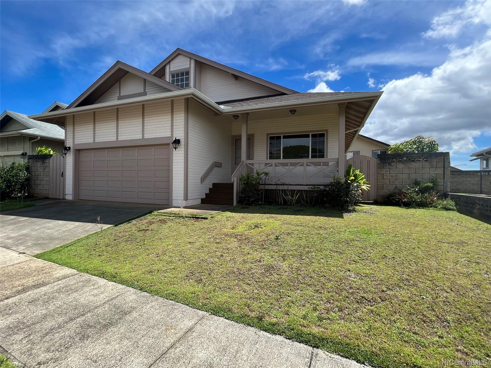 95-1055 Hakala Street Mililani, HI 96789