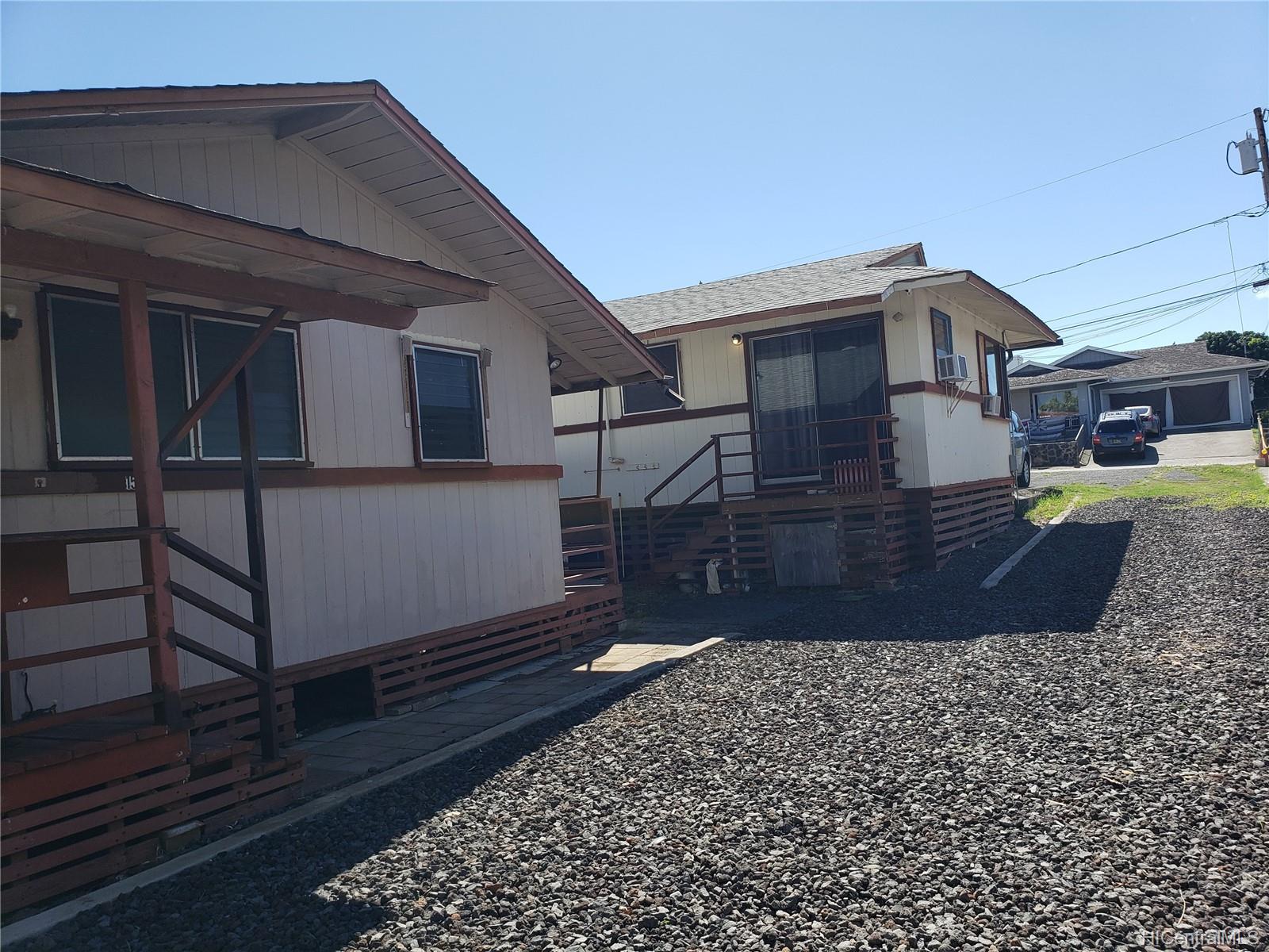 1524 Pohaku Street Honolulu, HI 96817