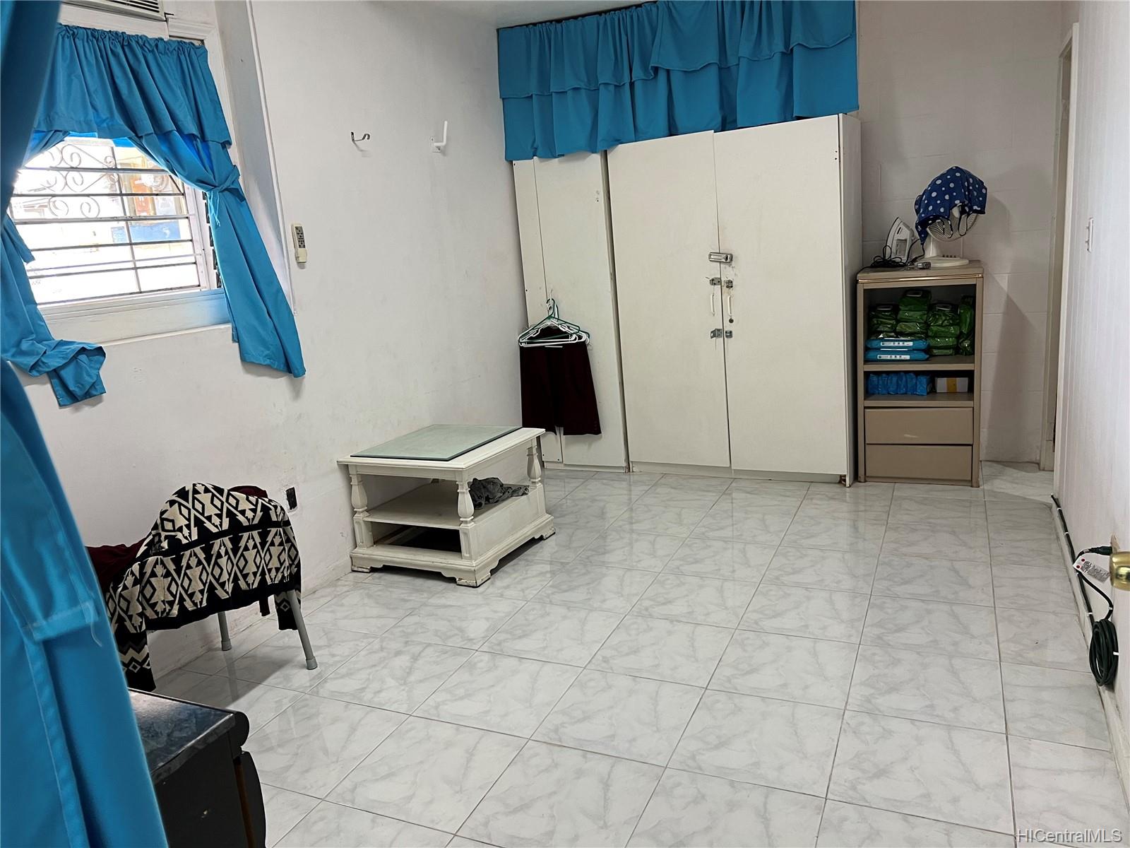 2015 Waterhouse Street Honolulu, HI 96819