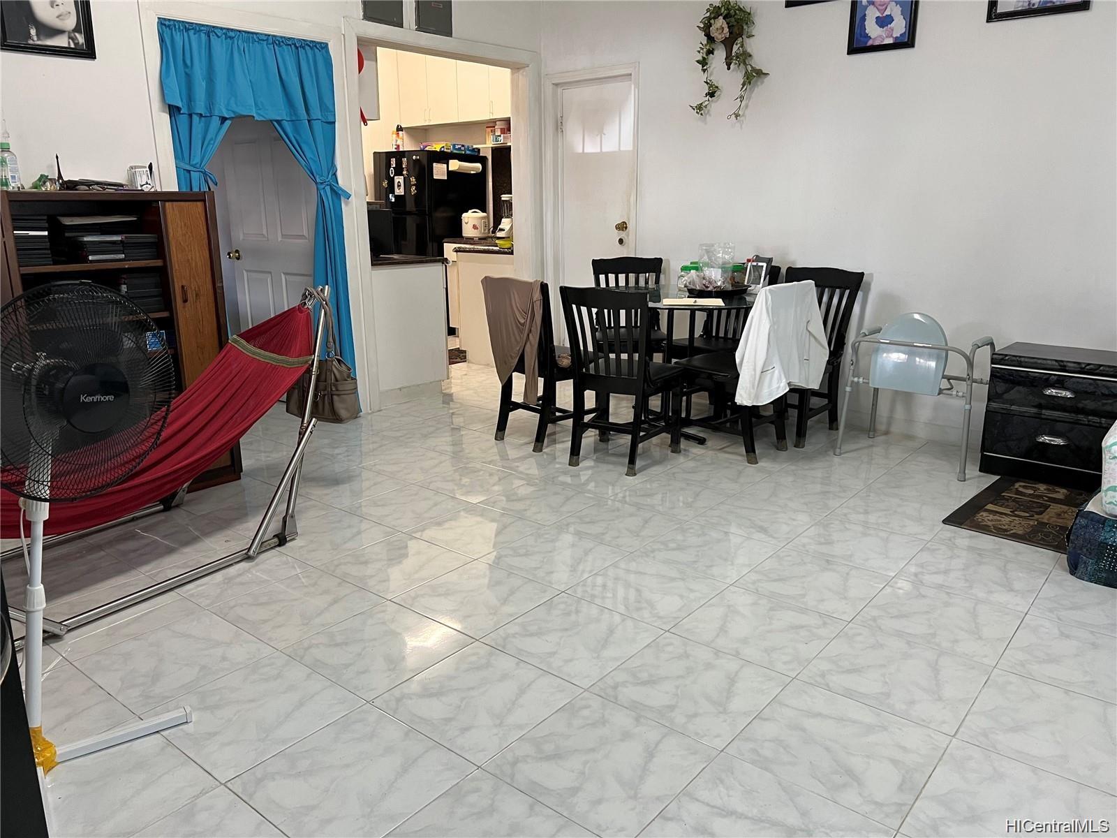 2015 Waterhouse Street Honolulu, HI 96819
