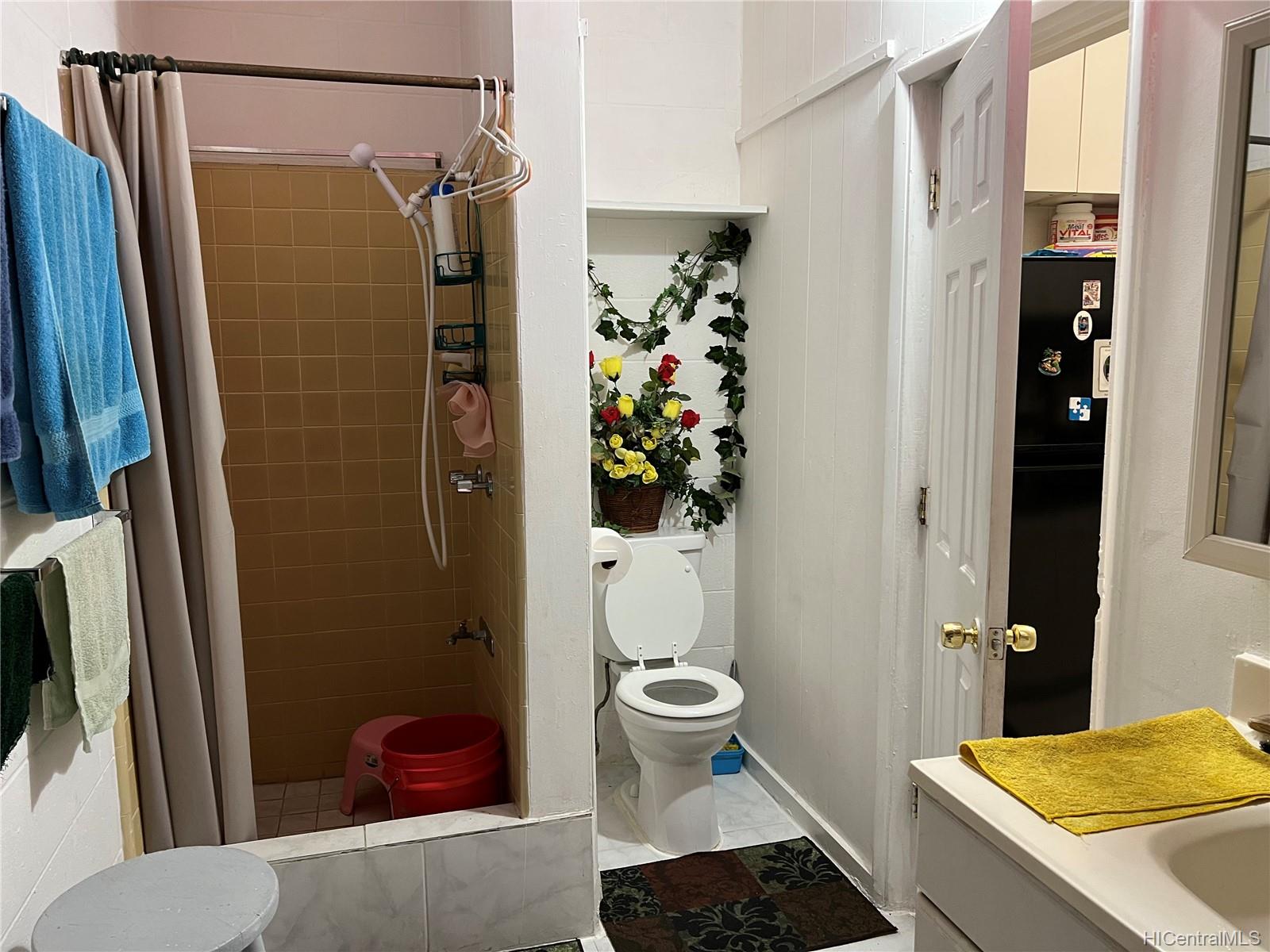 2015 Waterhouse Street Honolulu, HI 96819