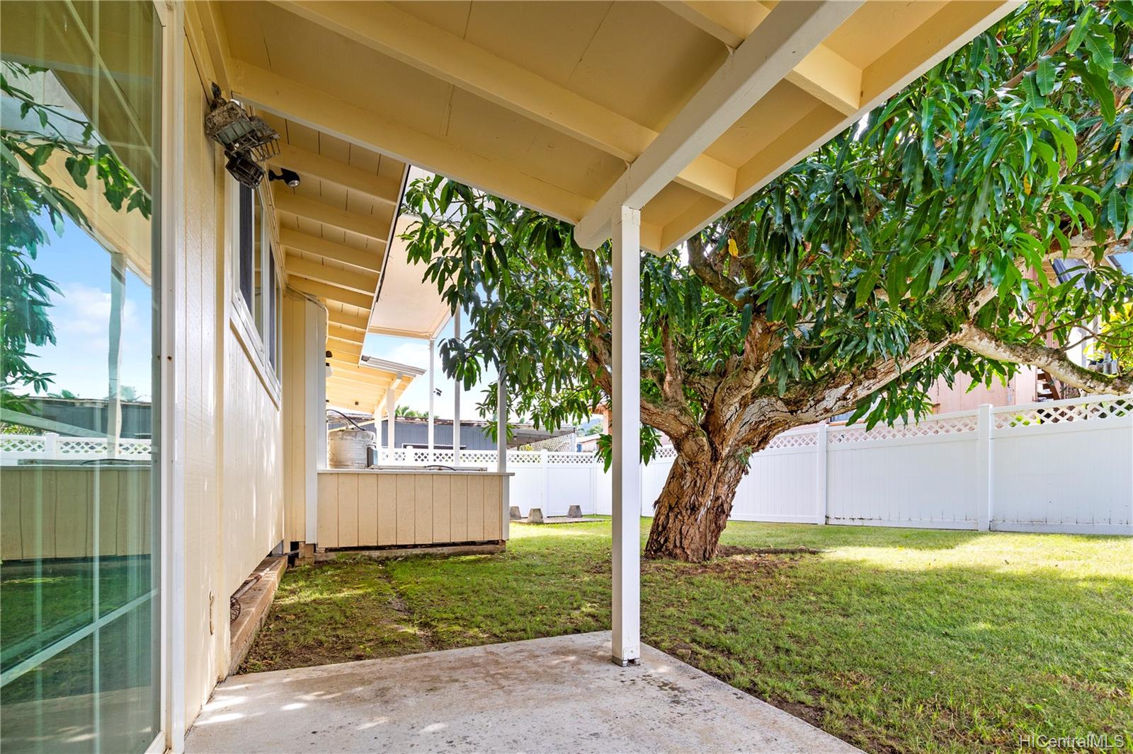 54-284 Kawaipuna Place Hauula, HI 96717