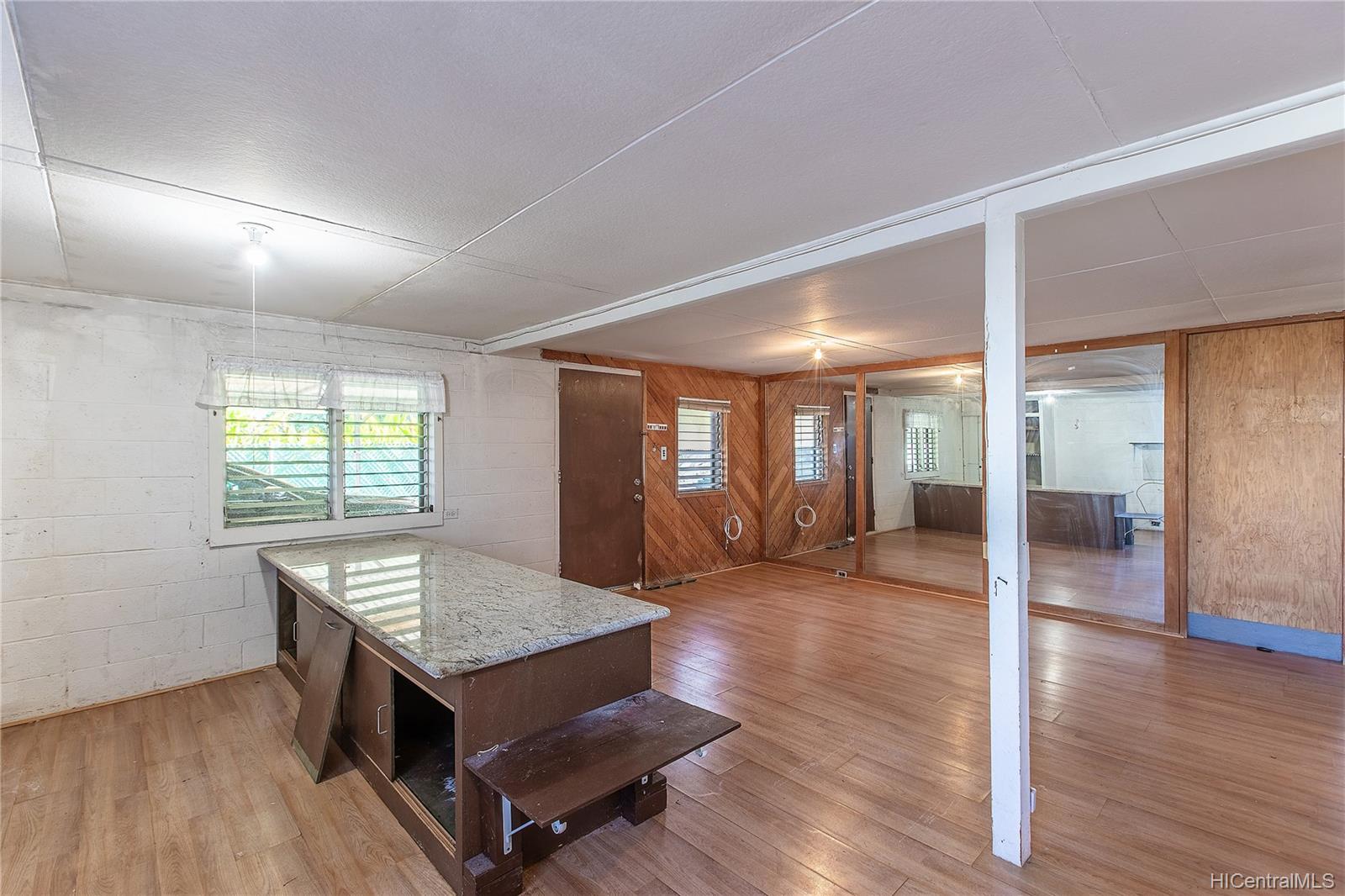 263-A San Antonio Avenue Honolulu, HI 96813