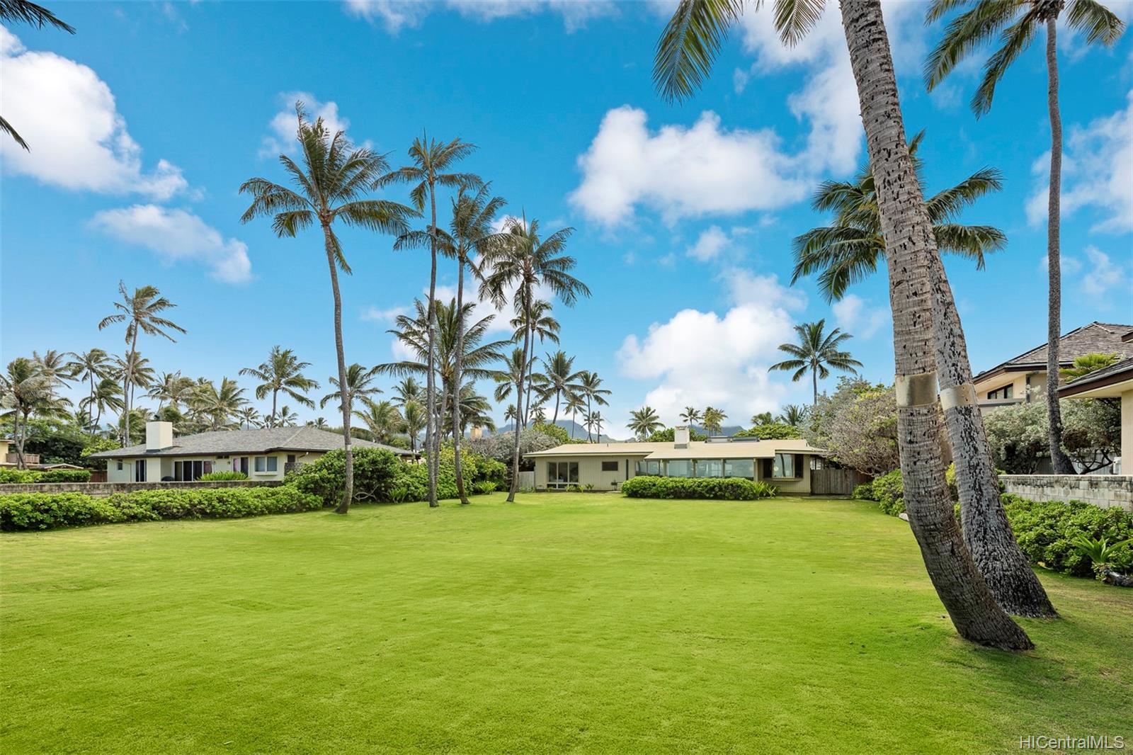 562 Kalaheo Avenue #E, Kailua, HI 96734