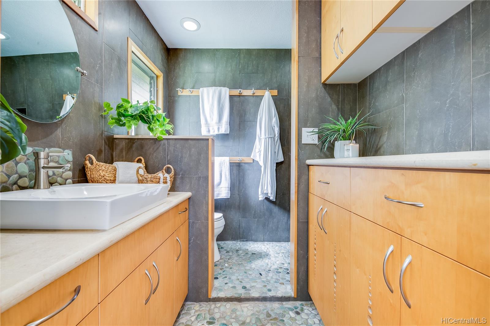 317C Olomana Street #A, Kailua, HI 96734