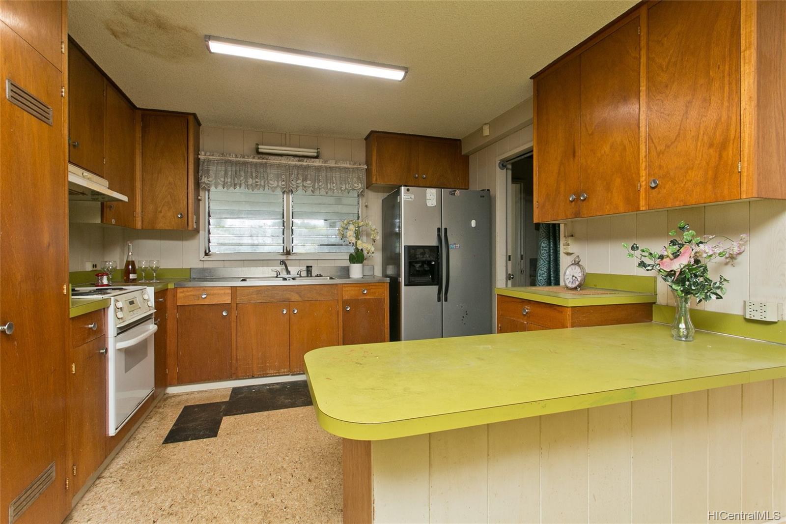 46-176 Hinalani Street Kaneohe, HI 96744
