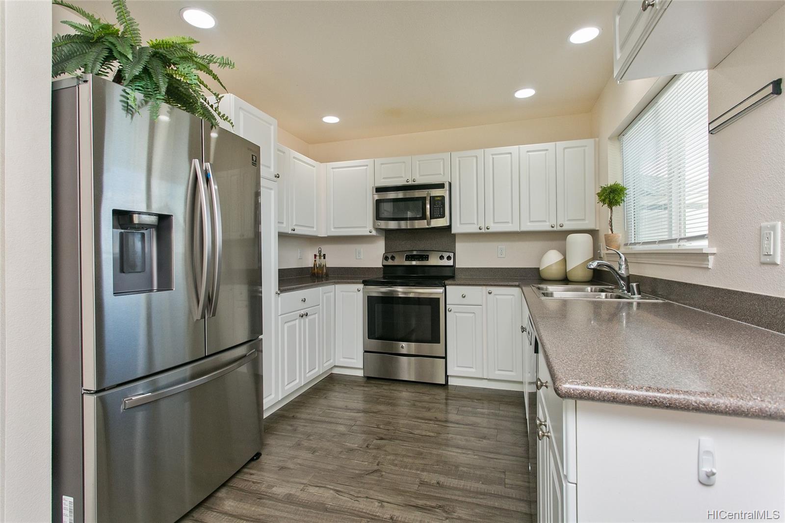 87-1583 Mokila Street Waianae, HI 96792