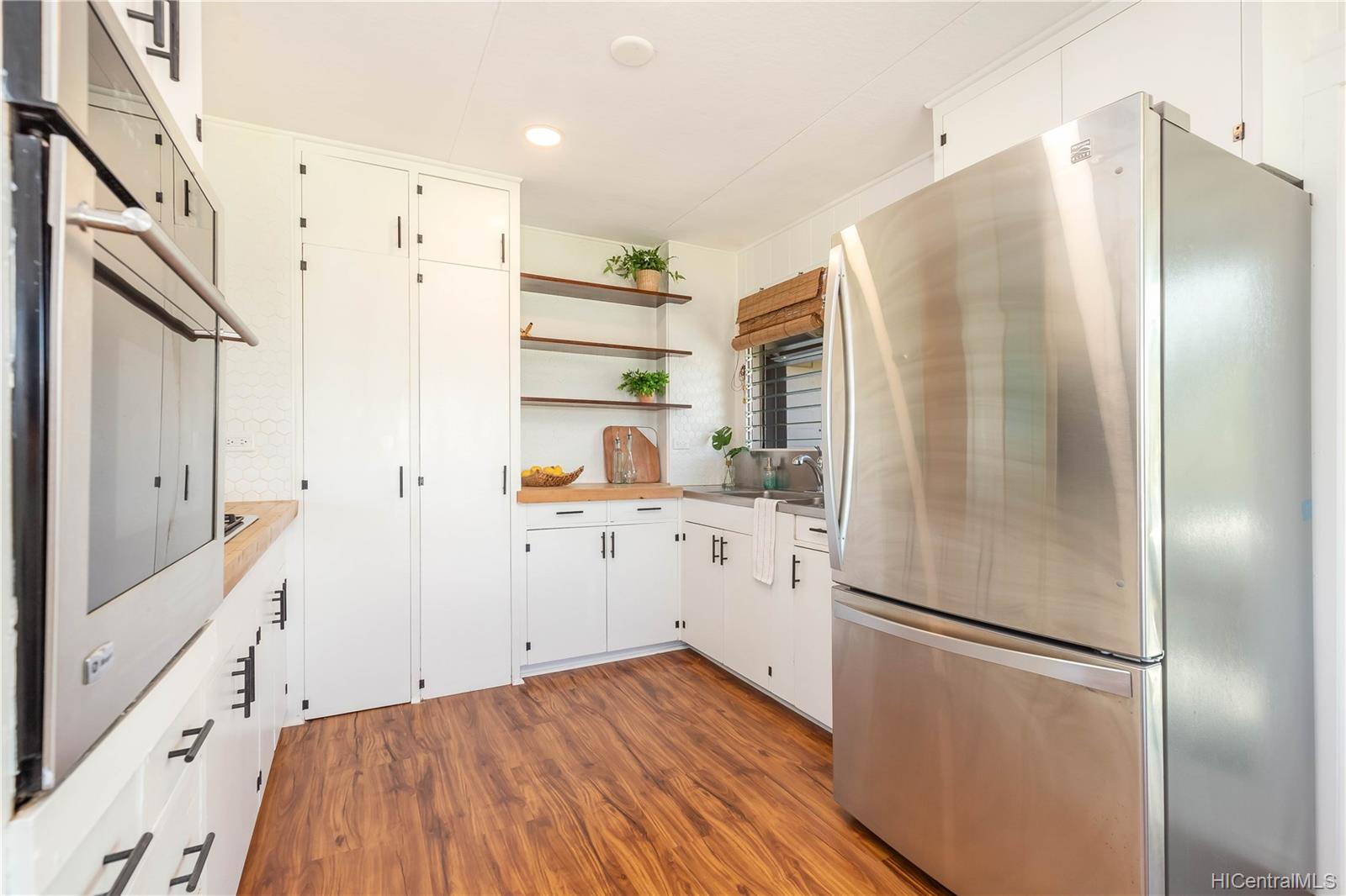 1131 Manulani Street Kailua, HI 96734