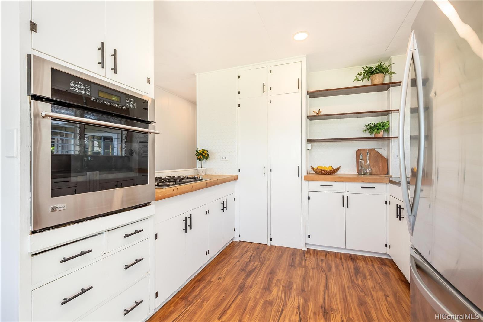 1131 Manulani Street Kailua, HI 96734