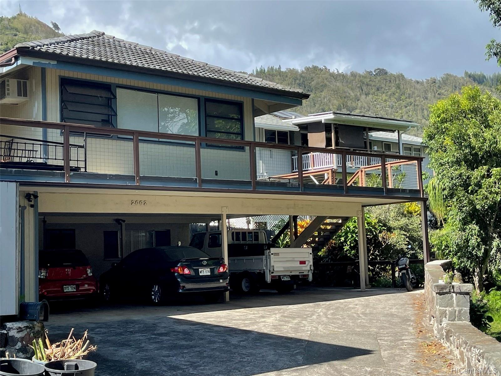 2662 Namauu Drive Honolulu, HI 96817