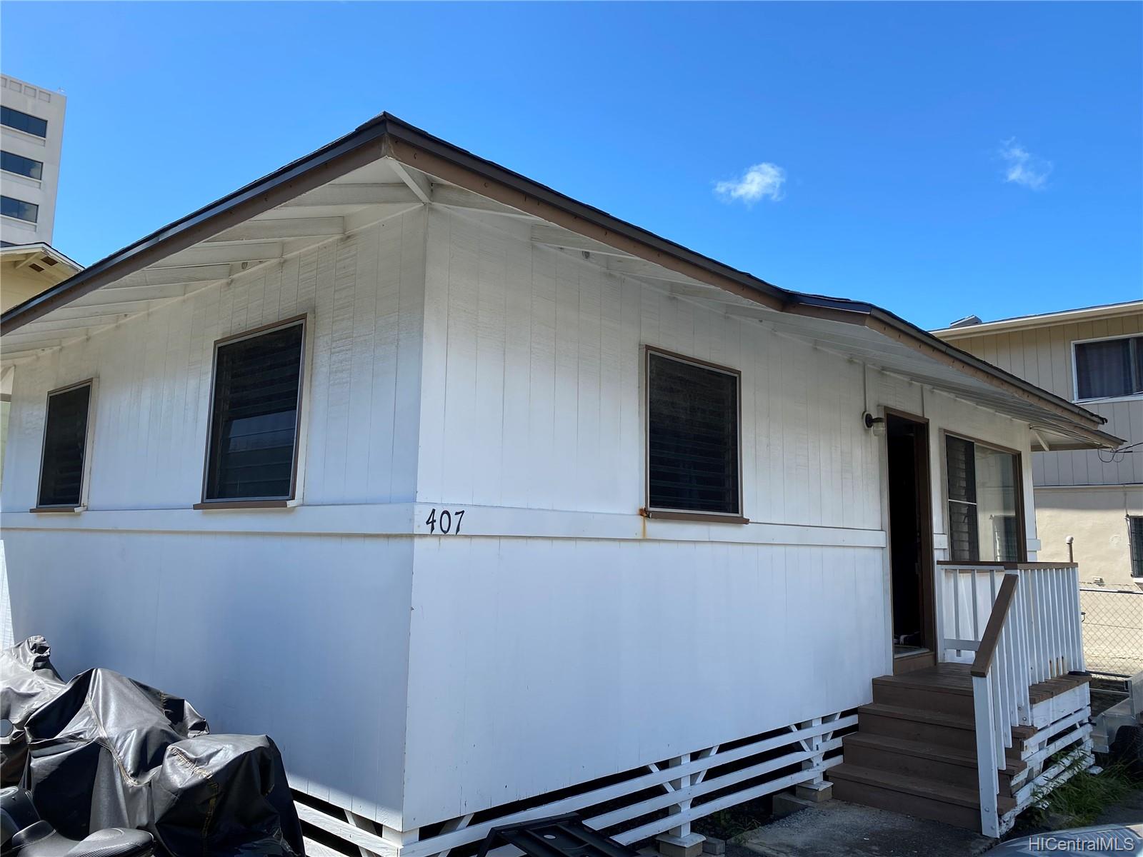 407 Paui Place Honolulu, HI 96817