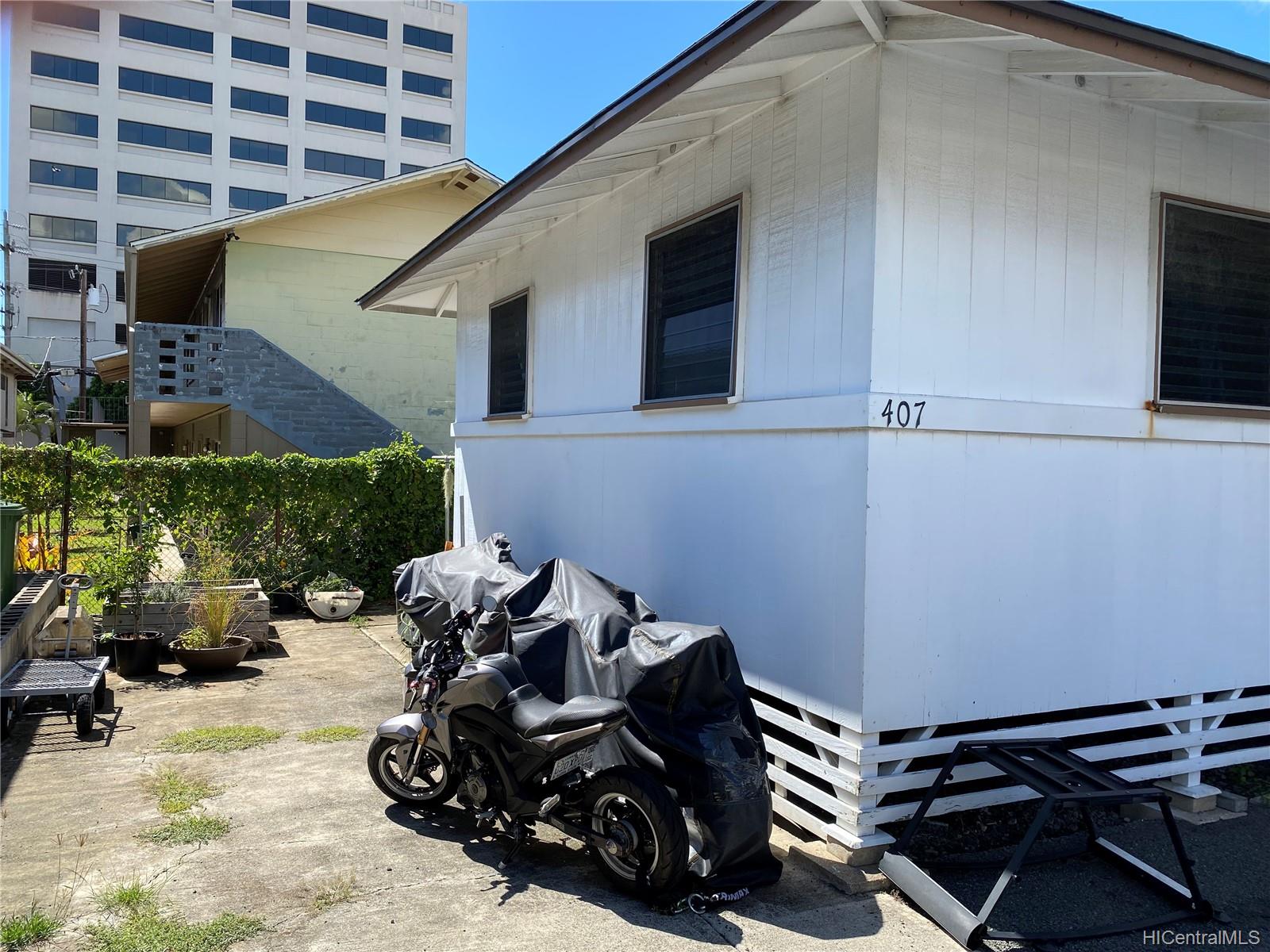 407 Paui Place Honolulu, HI 96817