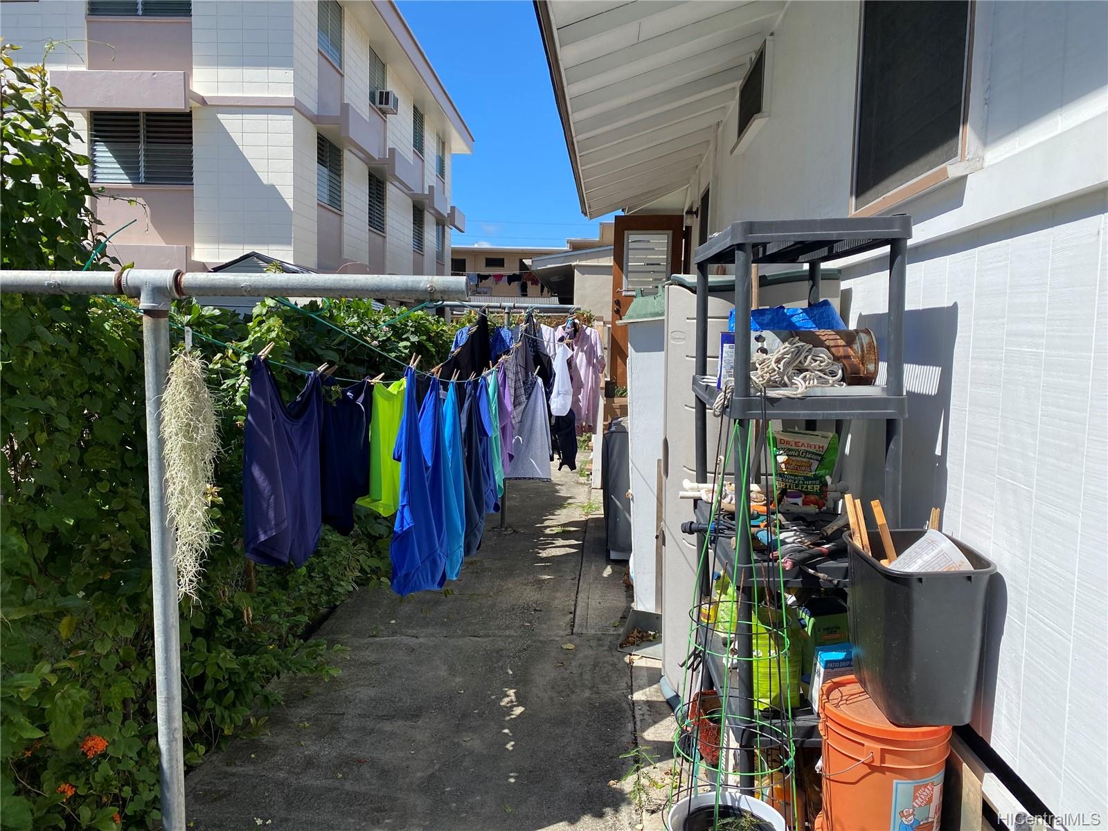 407 Paui Place Honolulu, HI 96817