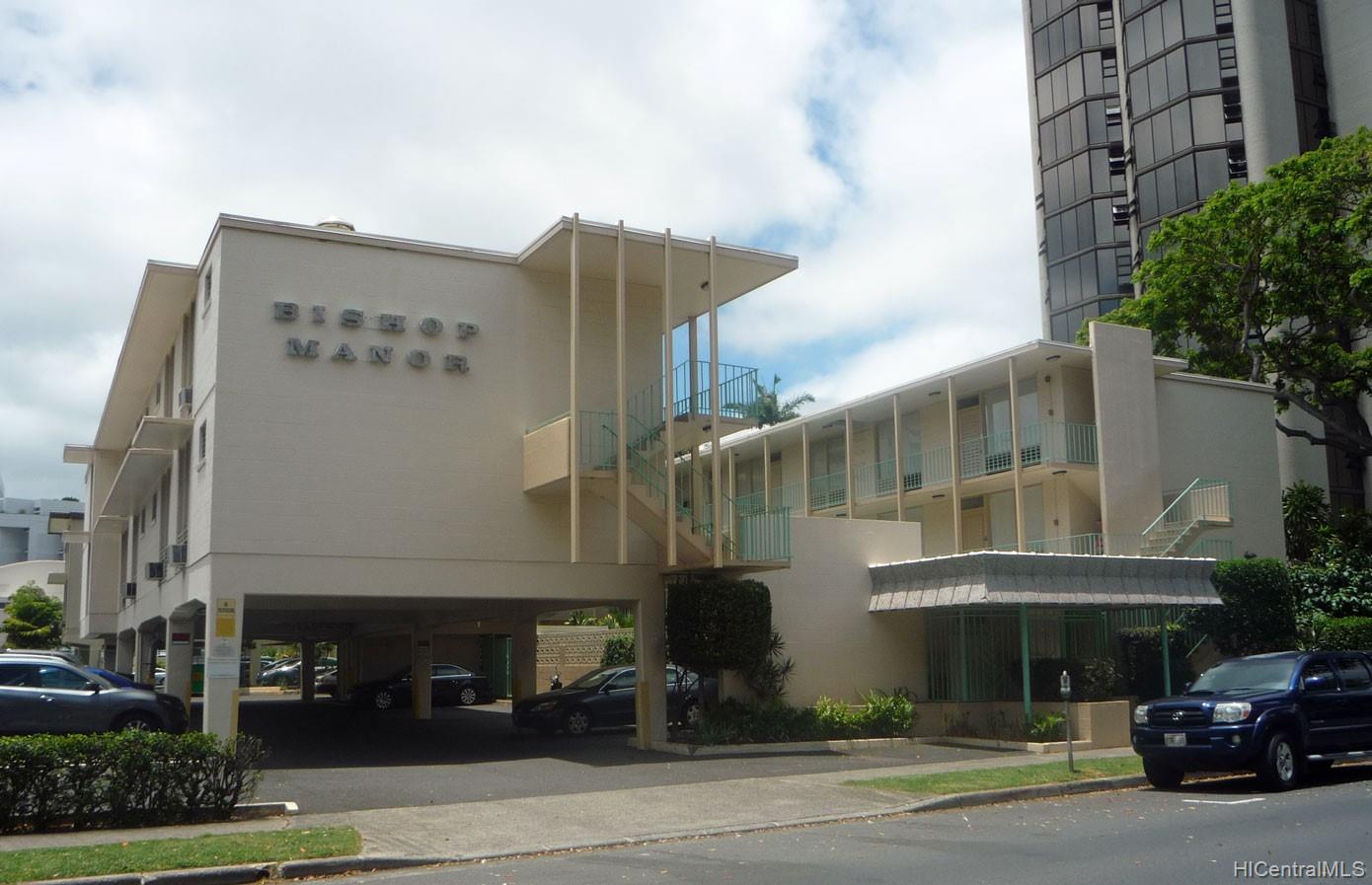 920 Kaheka Street #19, Honolulu, HI 96814