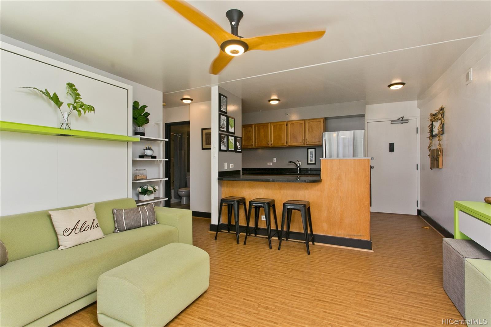 2522 Date Street #405, Honolulu, HI 96826