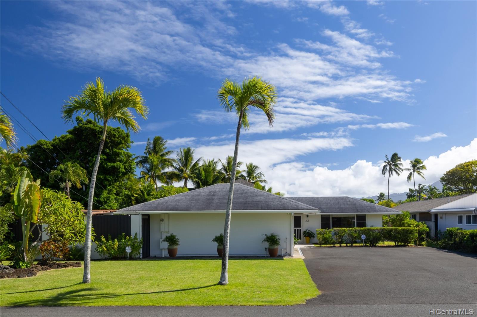 205 Kuuhale Street Kailua, HI 96734