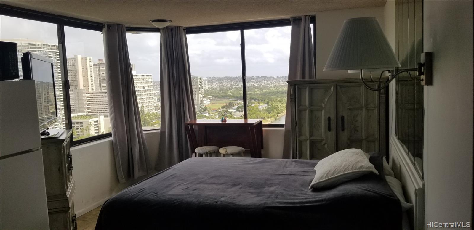 444 Niu Street #2411, Honolulu, HI 96815