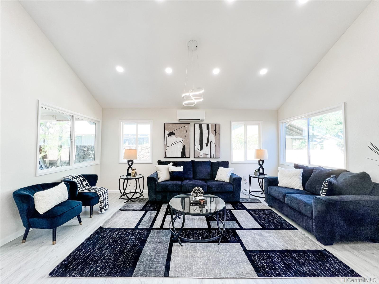 640 Kealahou Street Honolulu, HI 96825