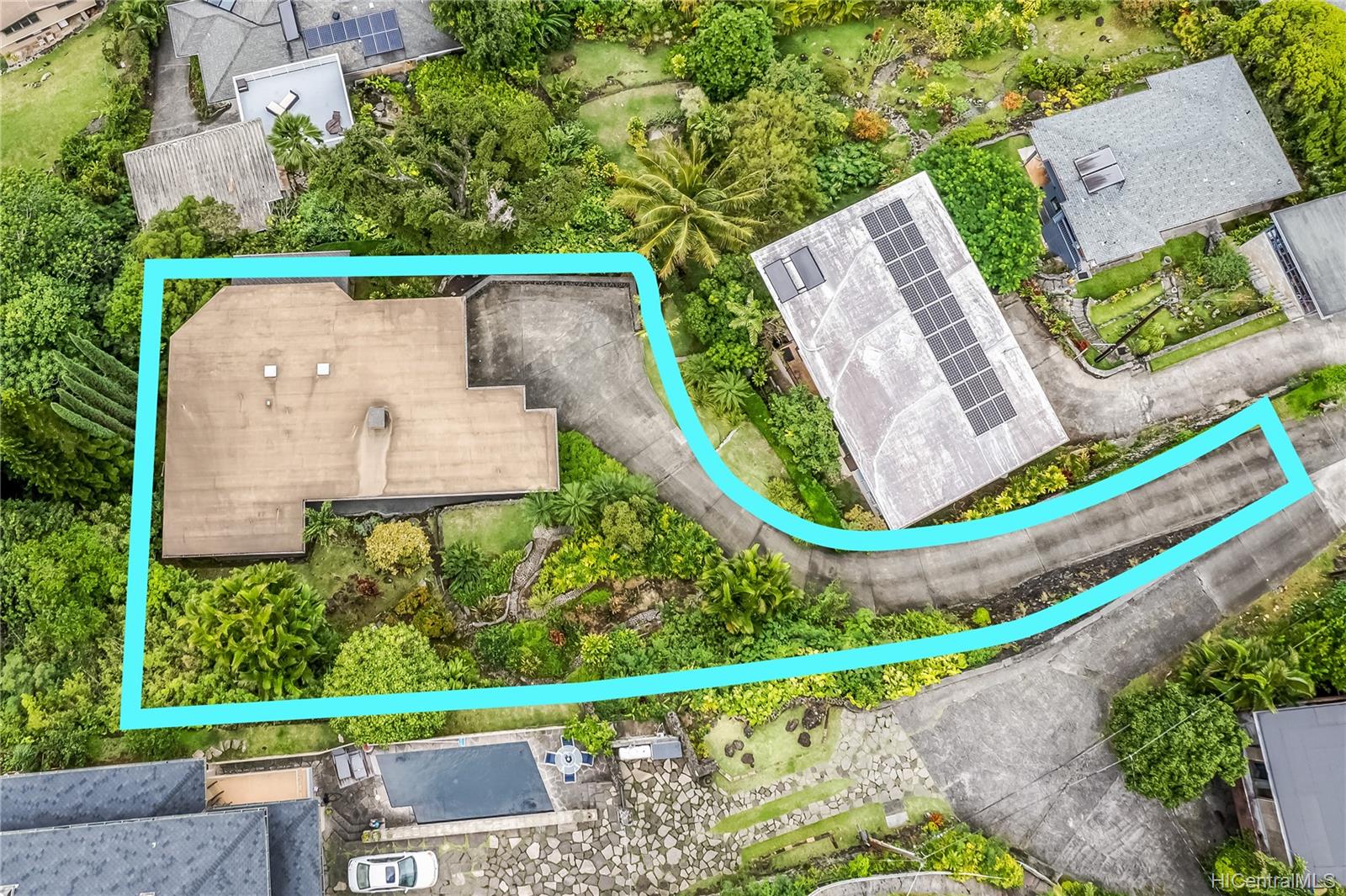 3173 Beaumont Woods Place Honolulu, HI 96822