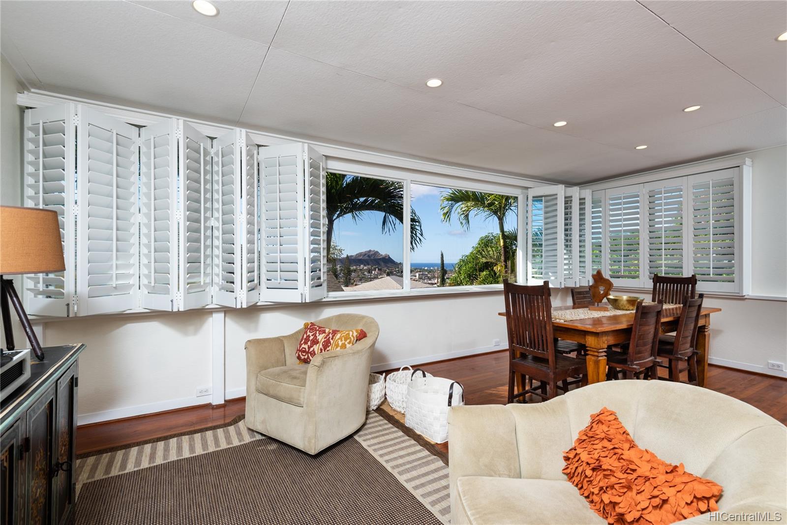 3860 Sierra Drive Honolulu, HI 96816