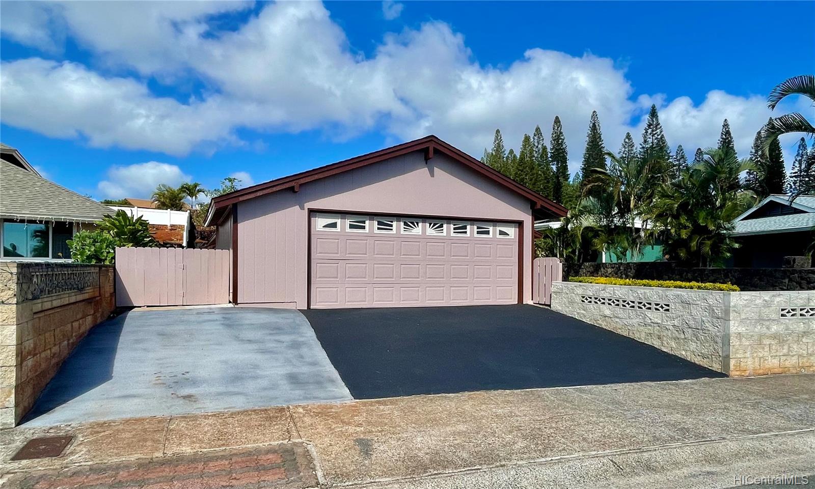 94-276 Keaolani Street Mililani, HI 96789