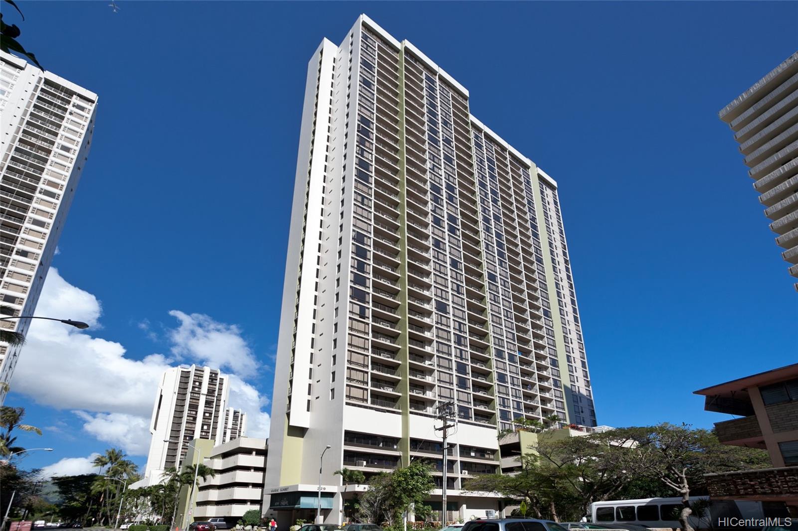 229 Paoakalani Avenue #1007, Honolulu, HI 96815