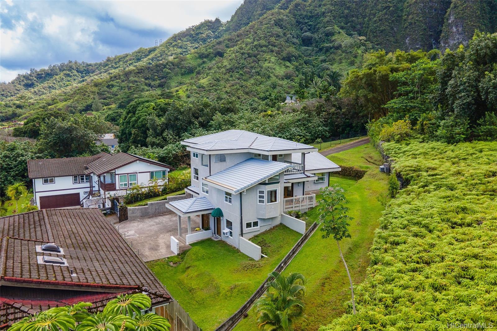 47-675 Nukupuu Street Kaneohe, HI 96744