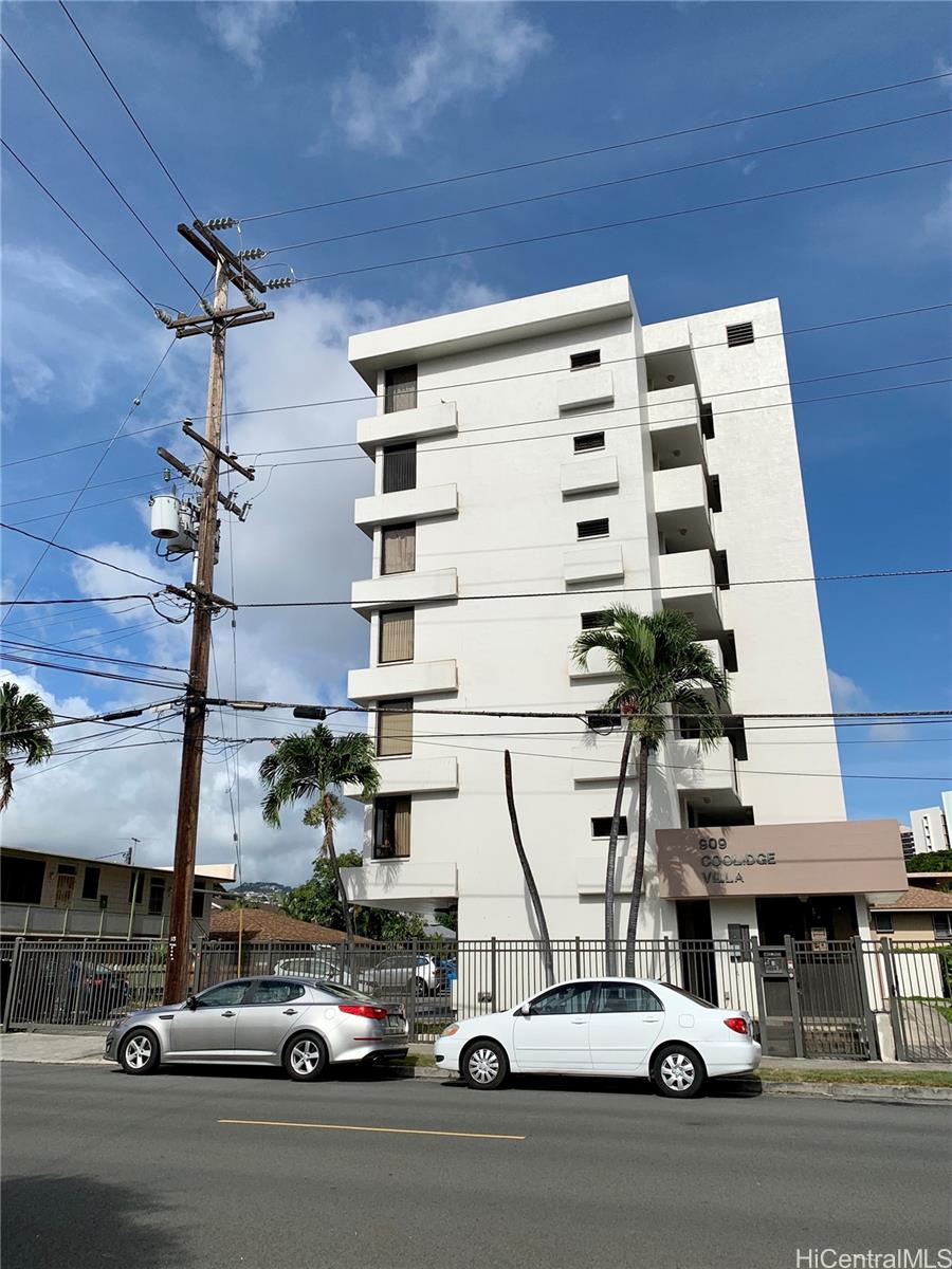 909 Coolidge Street #201, Honolulu, HI 96826