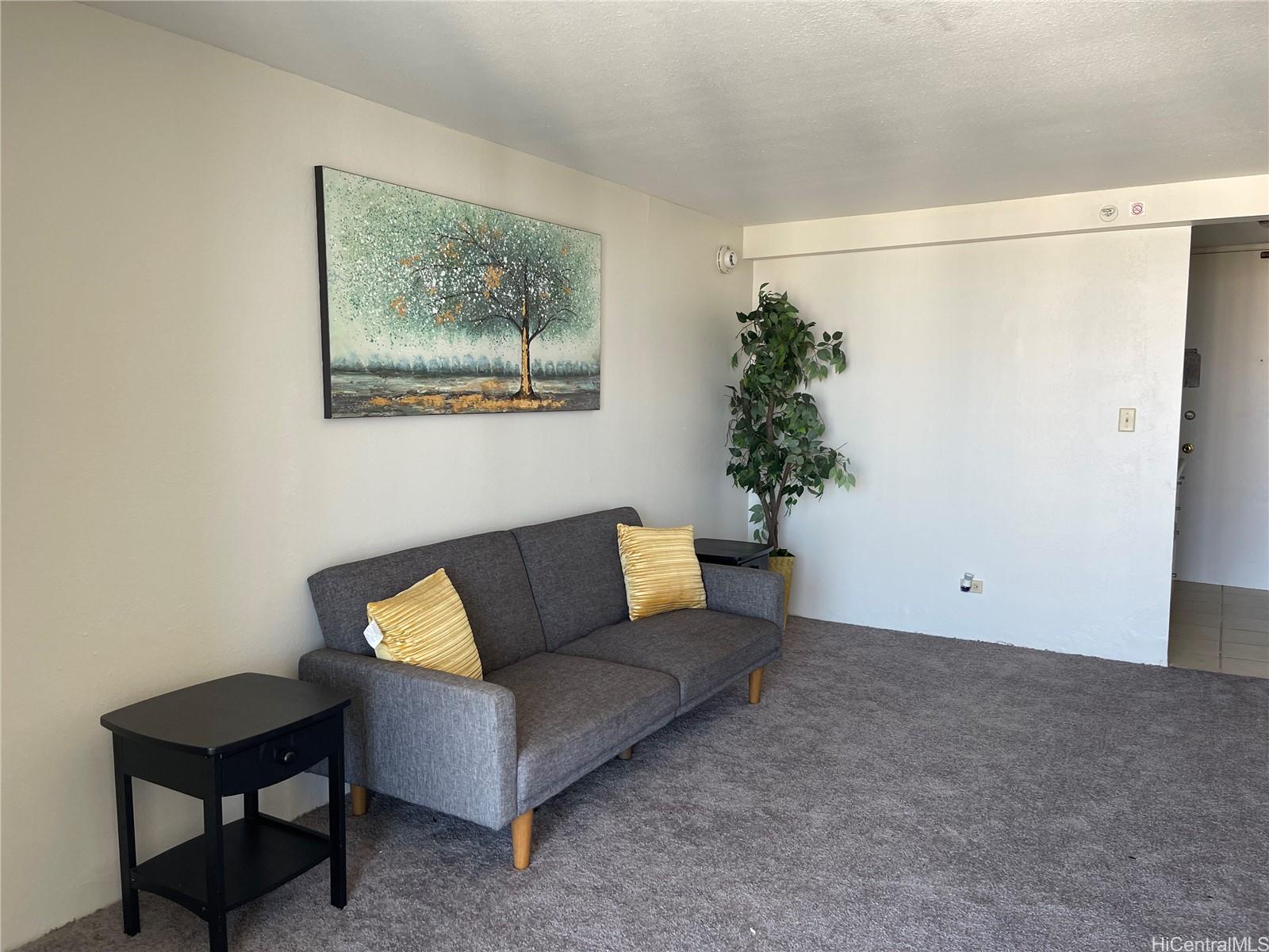 445 Seaside Avenue #4216, Honolulu, HI 96815