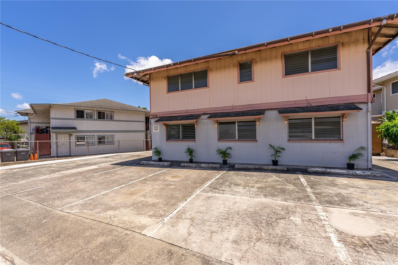 2429 School Street Honolulu, HI 96819