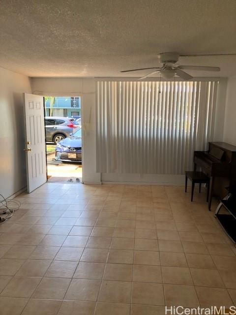 94-049 Waipahu Street #104, Waipahu, HI 96797