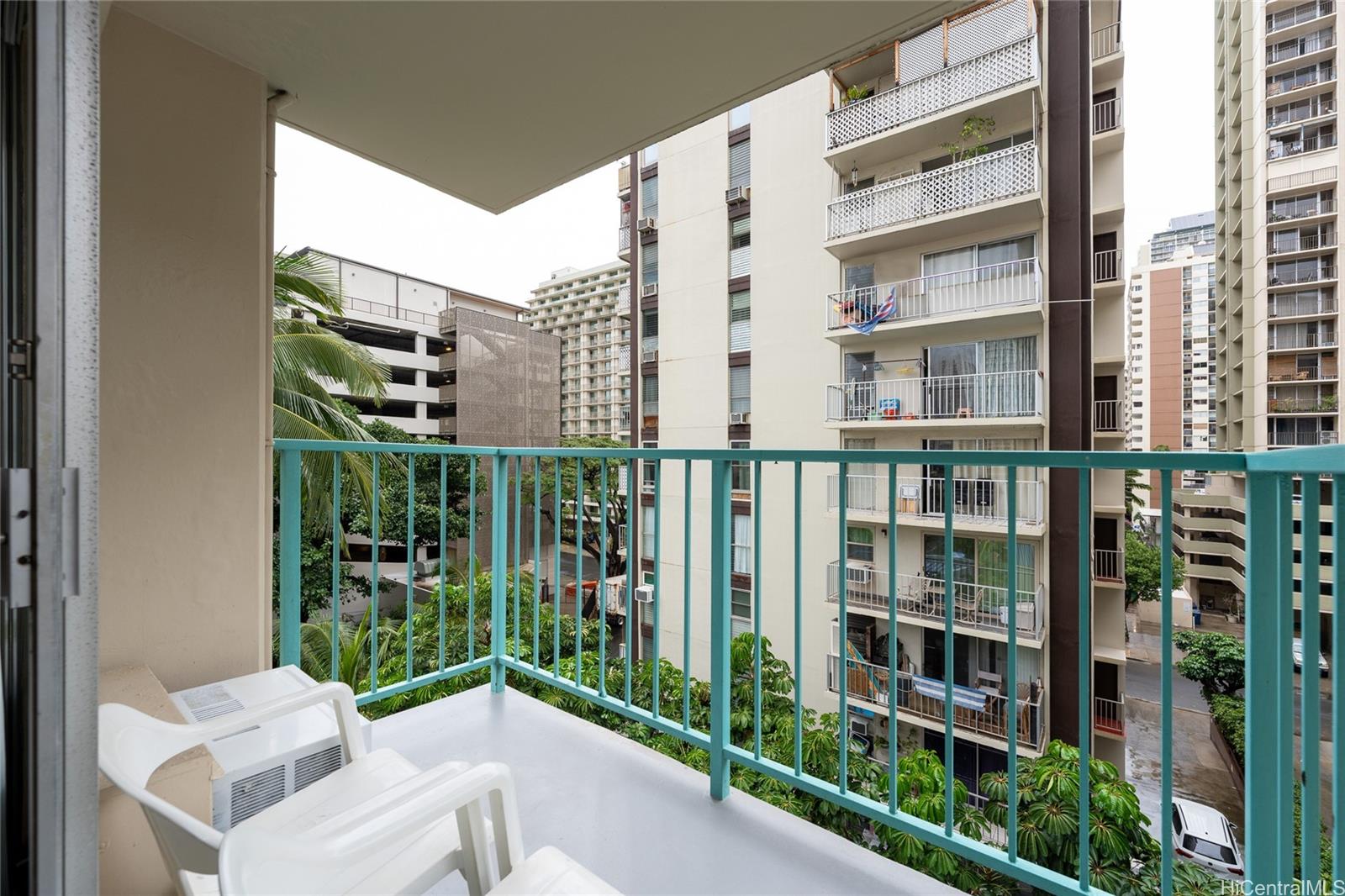 444 Kanekapolei Street #503, Honolulu, HI 96815