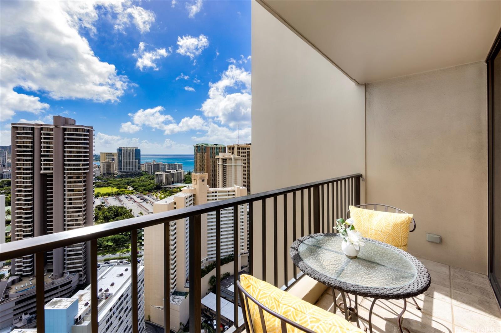 411 Hobron Lane #3601, Honolulu, HI 96815