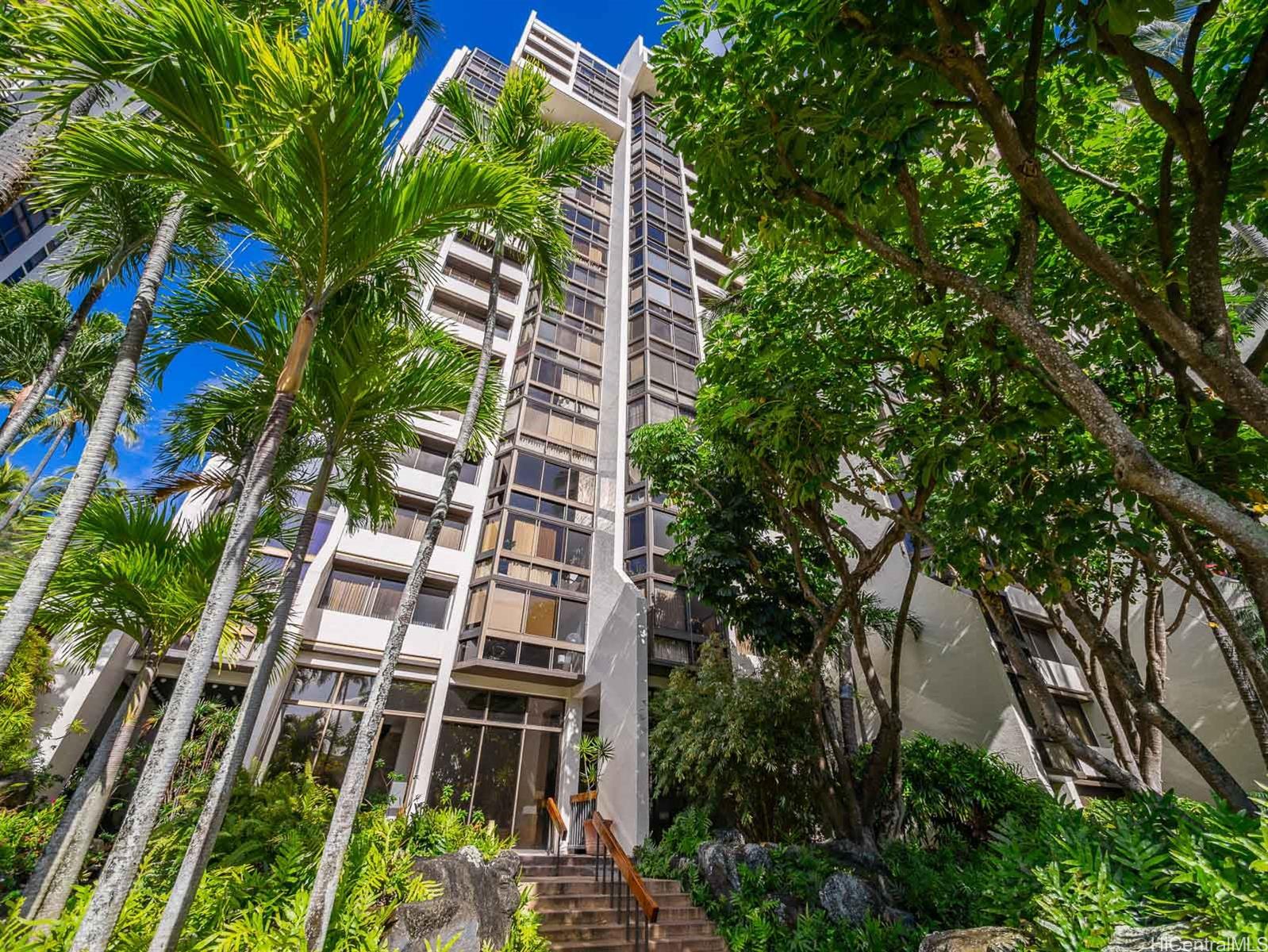 501 Hahaione Street #1/4F, Honolulu, HI 96825