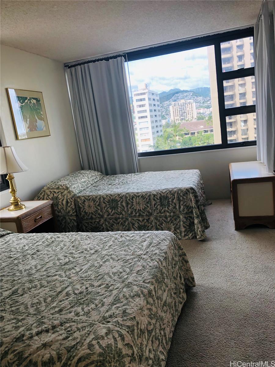 201 Ohua Avenue #901, Honolulu, HI 96815