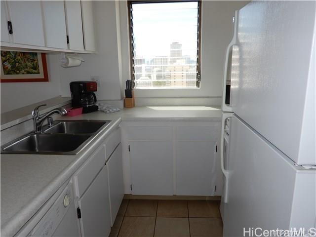 2240 Kuhio Avenue #1512, Honolulu, HI 96815