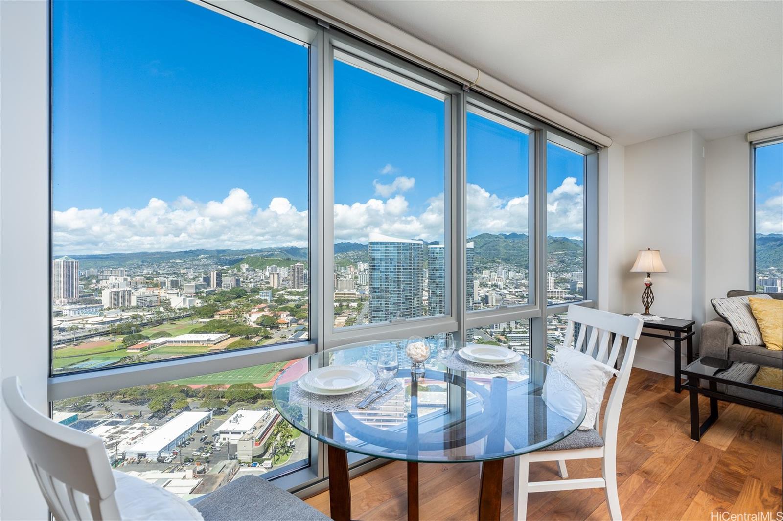 1189 Waimanu Street #3706, Honolulu, HI 96814