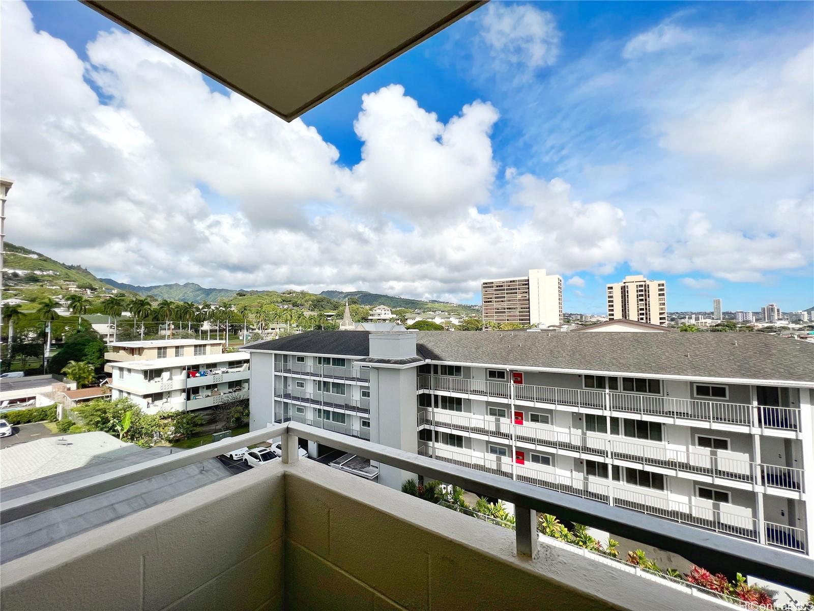 1624 Dole Street #501, Honolulu, HI 96822