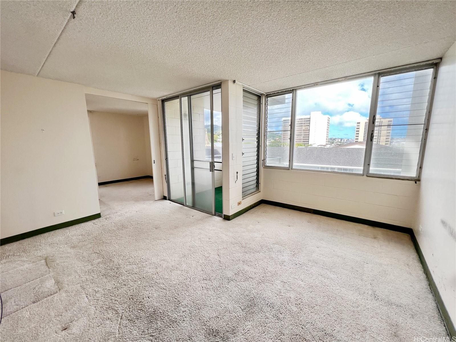 1624 Dole Street #501, Honolulu, HI 96822