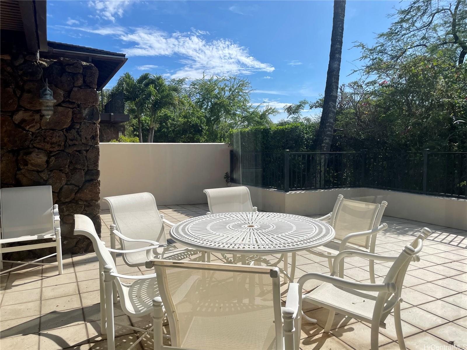 3075 La Pietra Circle #27, Honolulu, HI 96815