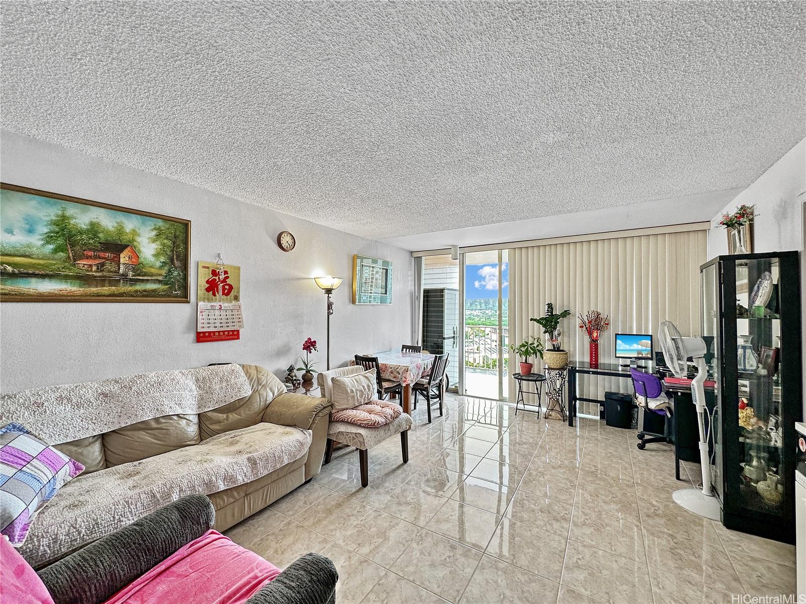 2439 Kapiolani Boulevard #1103, Honolulu, HI 96826