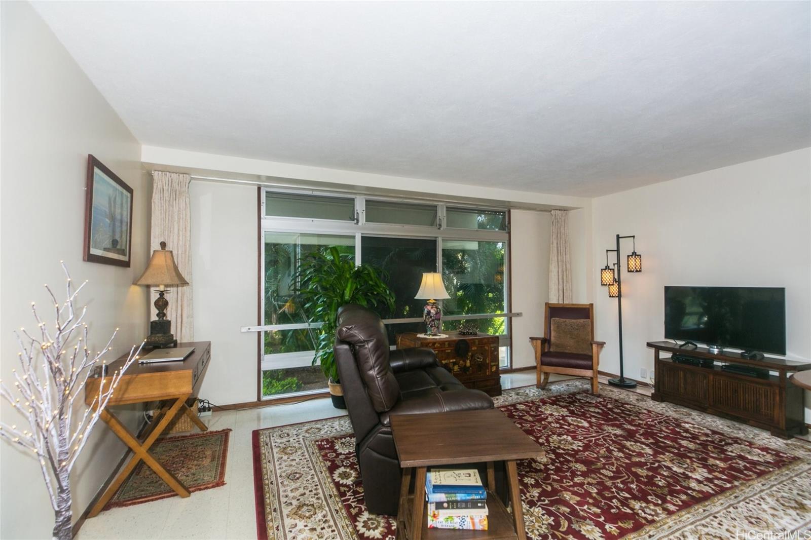 1511 Nuuanu Avenue #224, Honolulu, HI 96817