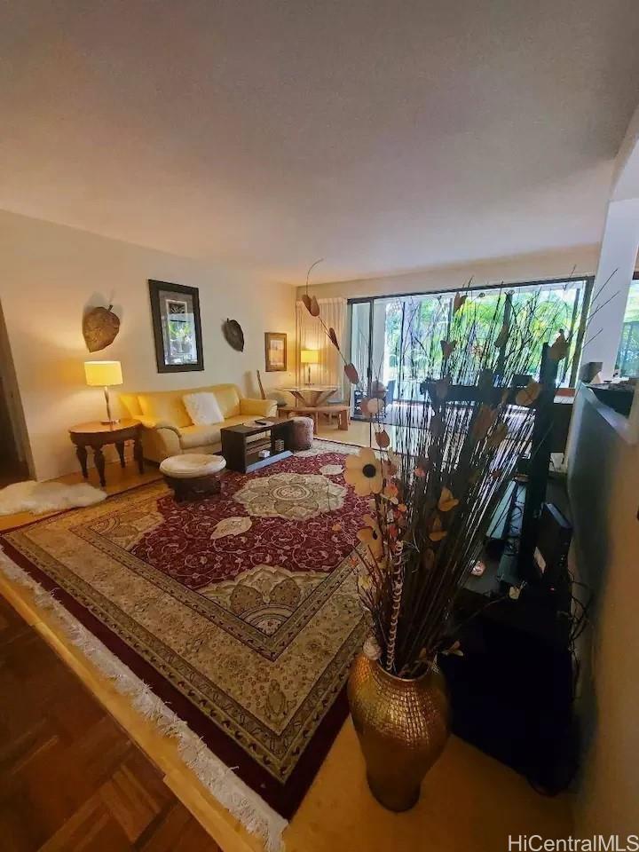 4999 Kahala Avenue #163, Honolulu, HI 96816