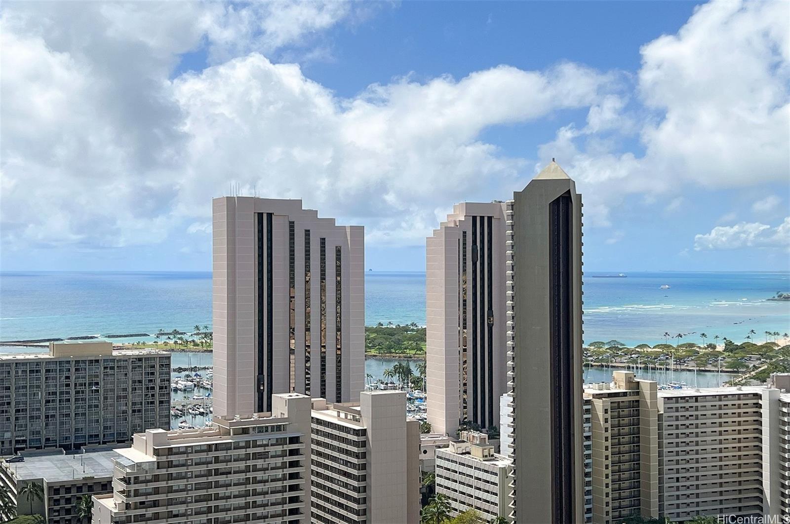 411 Hobron Lane #3204, Honolulu, HI 96815