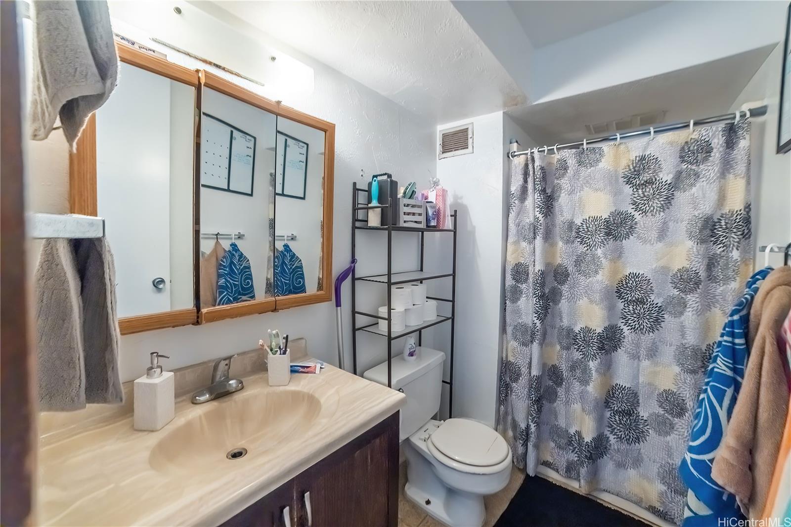 1403 Makiki Street #B401, Honolulu, HI 96814