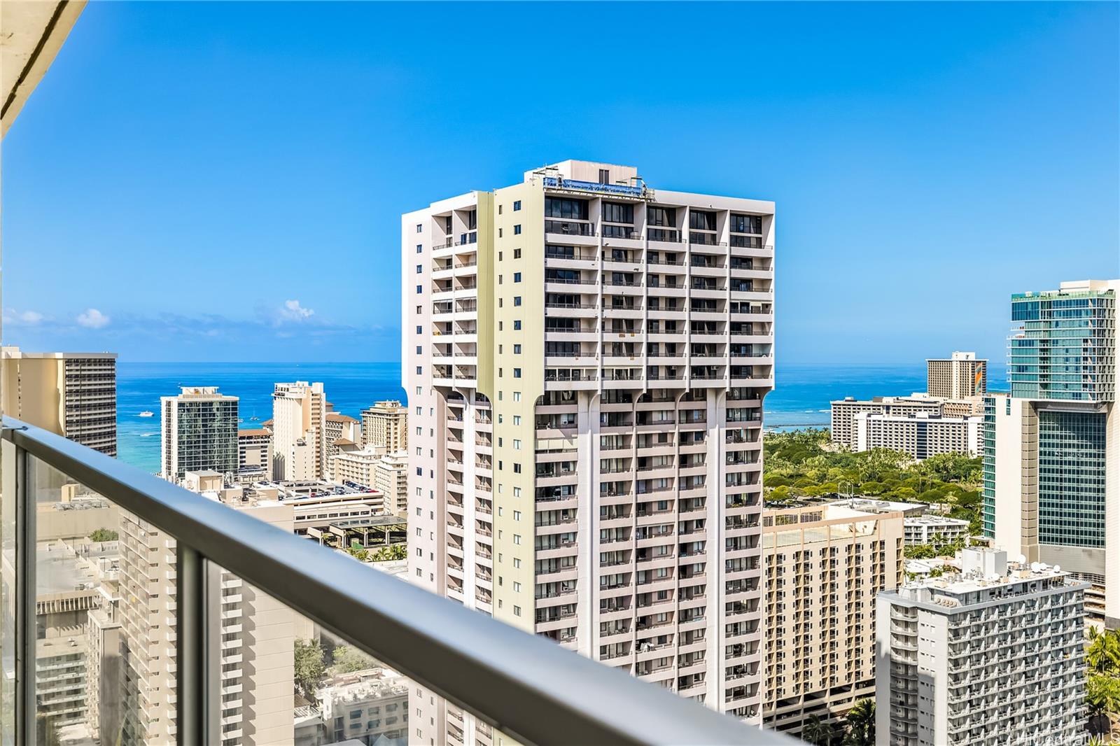 445 Seaside Avenue #3714, Honolulu, HI 96815