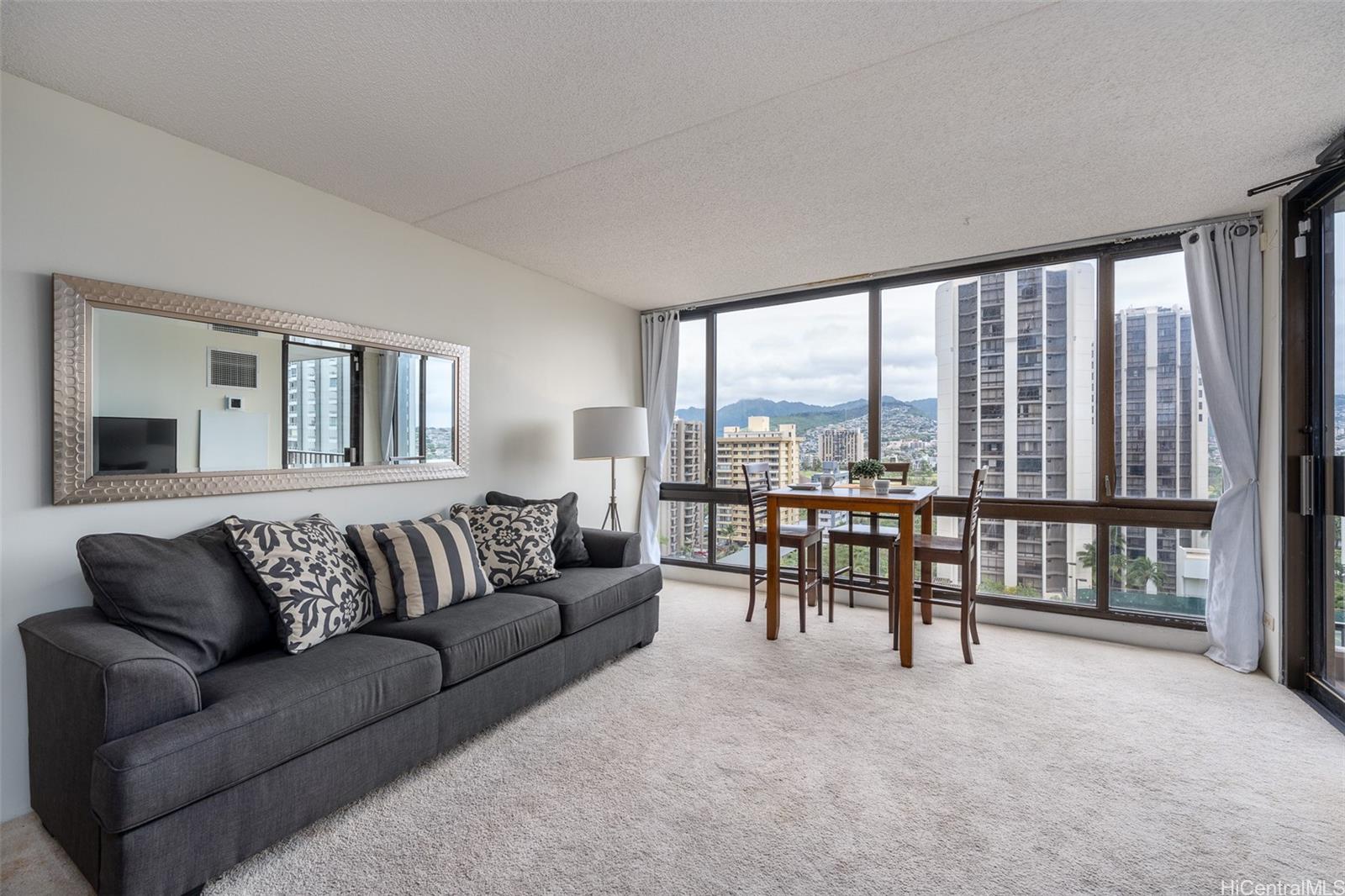 229 Paoakalani Avenue #1503, Honolulu, HI 96815