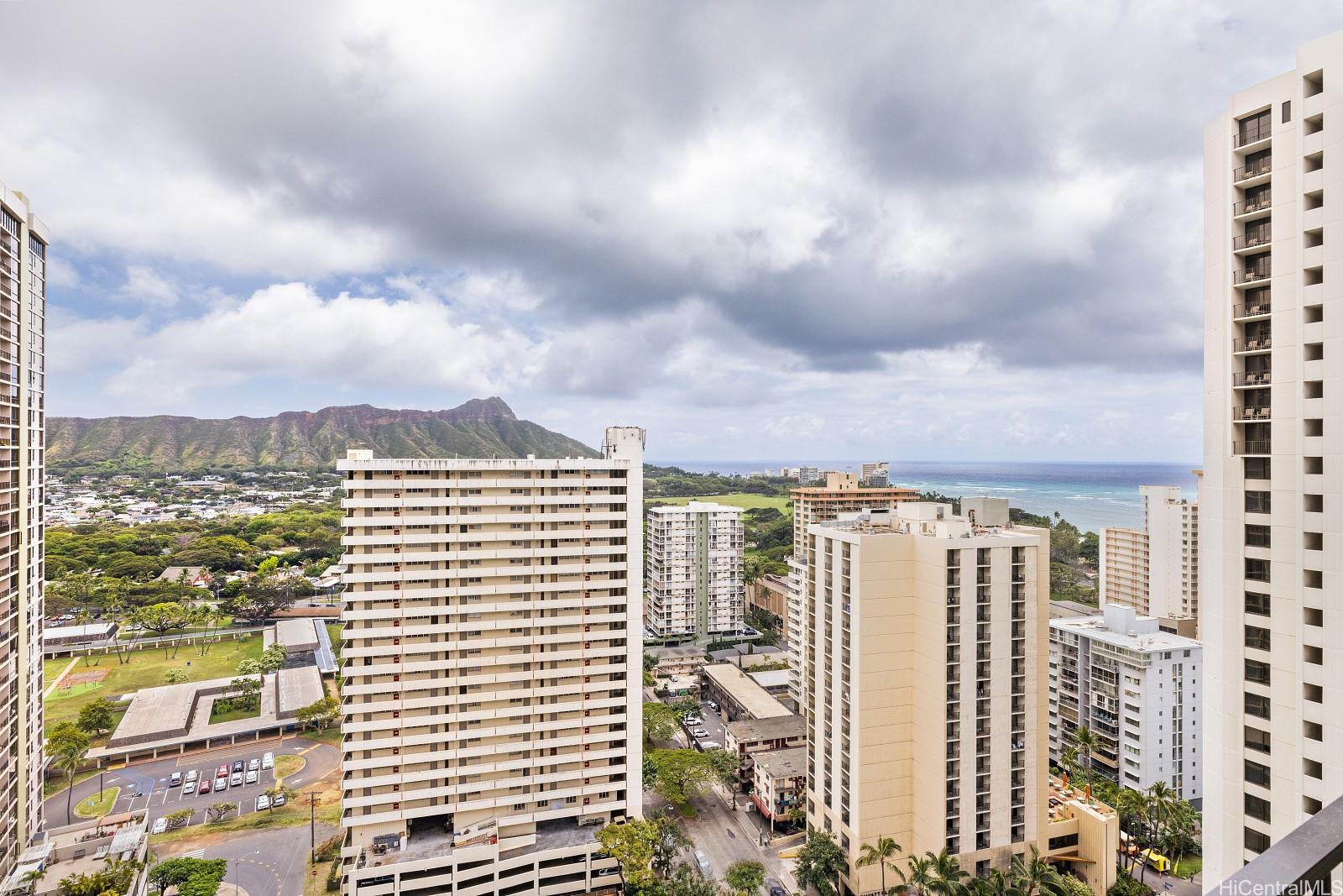 201 Ohua Avenue #T1-2709, Honolulu, HI 96815