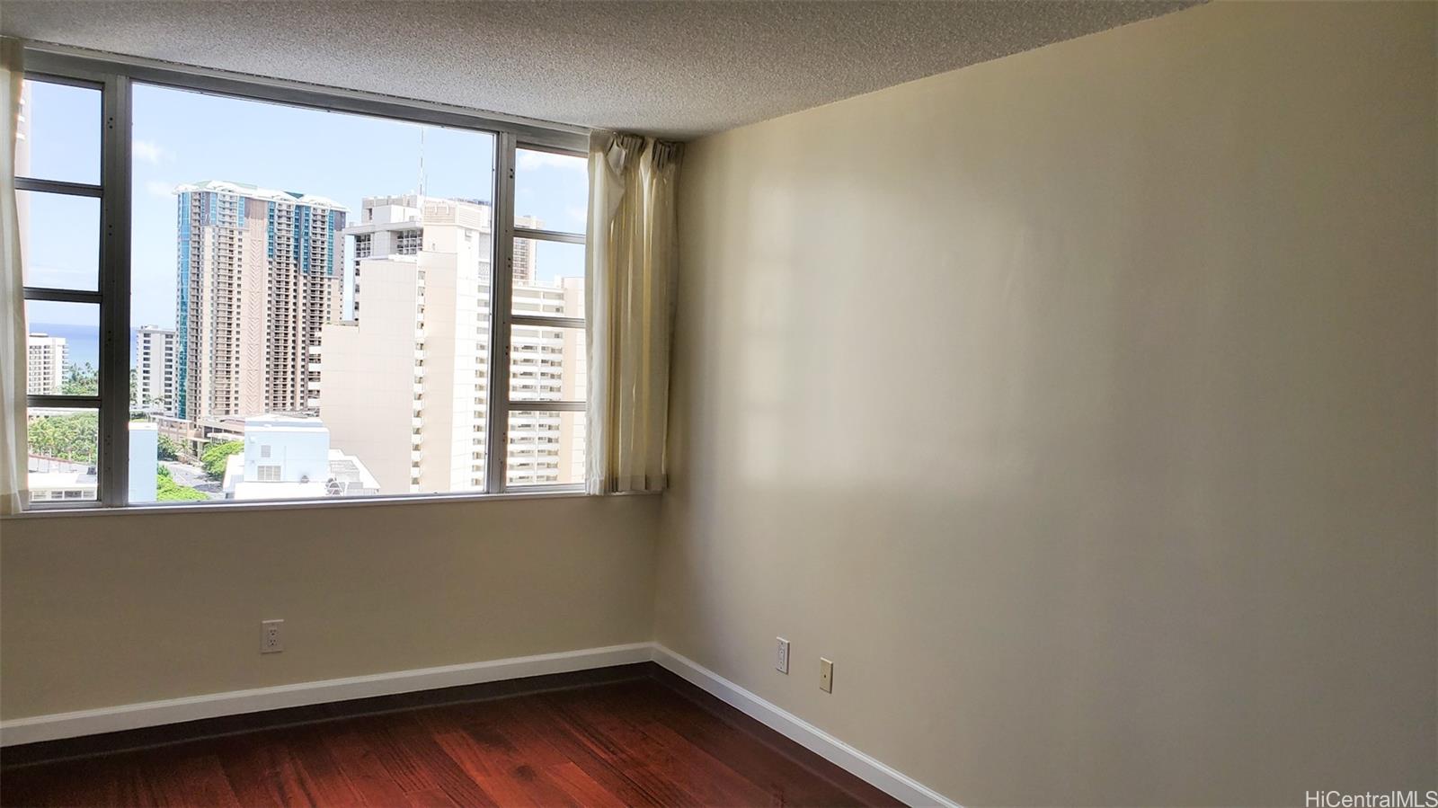 400 Hobron Lane #2111, Honolulu, HI 96815