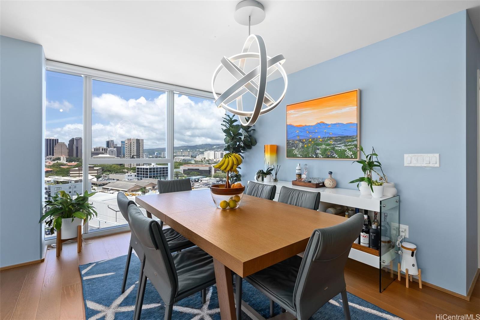 888 Kapiolani Boulevard #1209, Honolulu, HI 96813